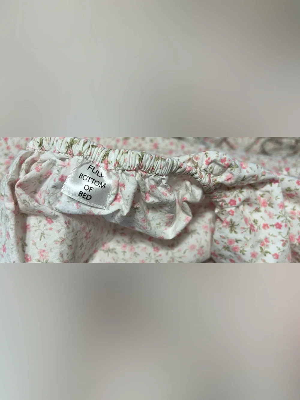Laura Ashley Classic Floral Pattern Full Fitted Sheet Miniature Pink  Blossoms